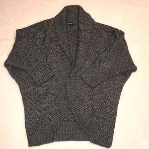 Sz M gray cocoon cozy sweater